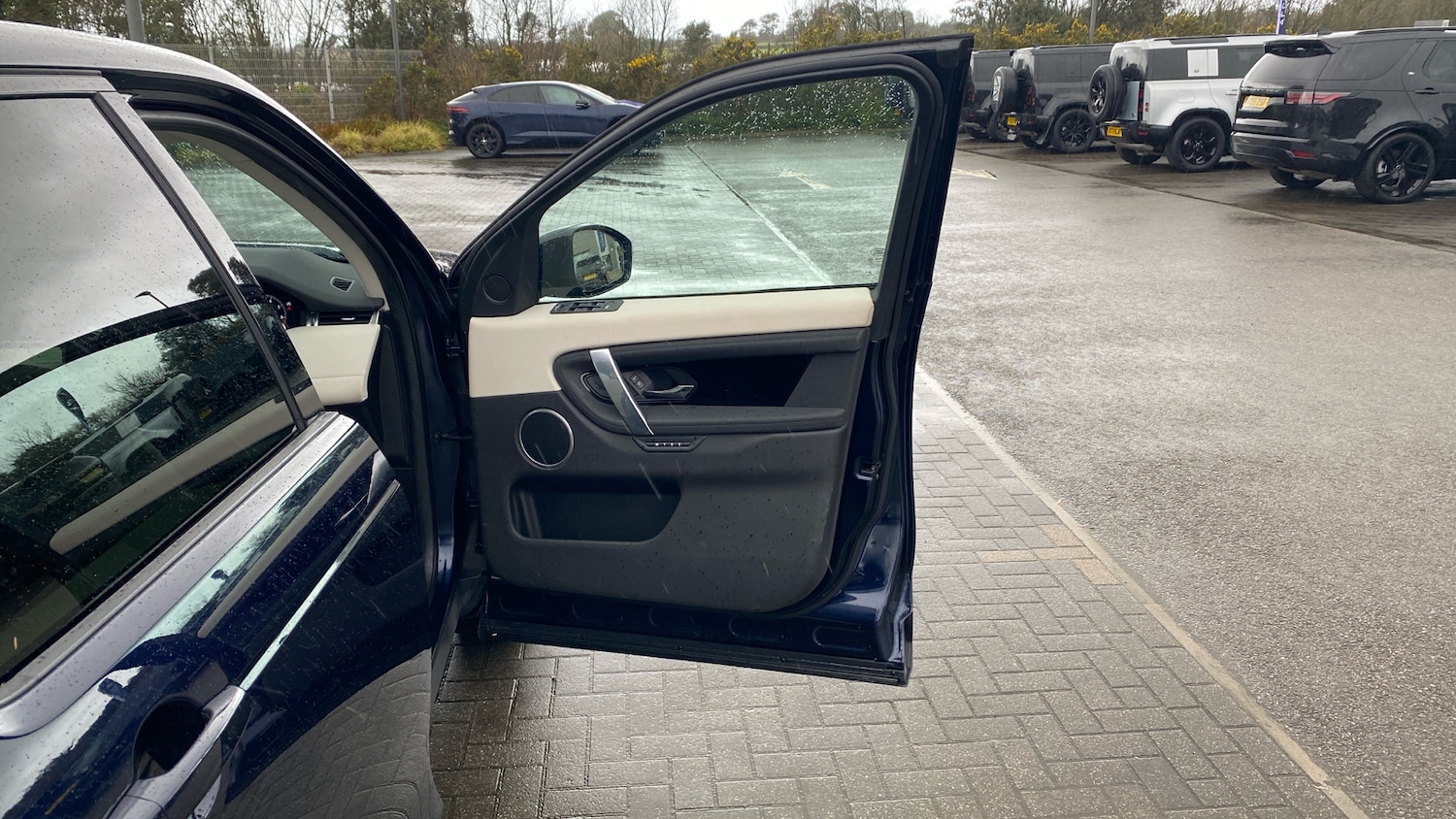 Used Land Rover Discovery Sport 2020 for sale - 77406822: Photo 42