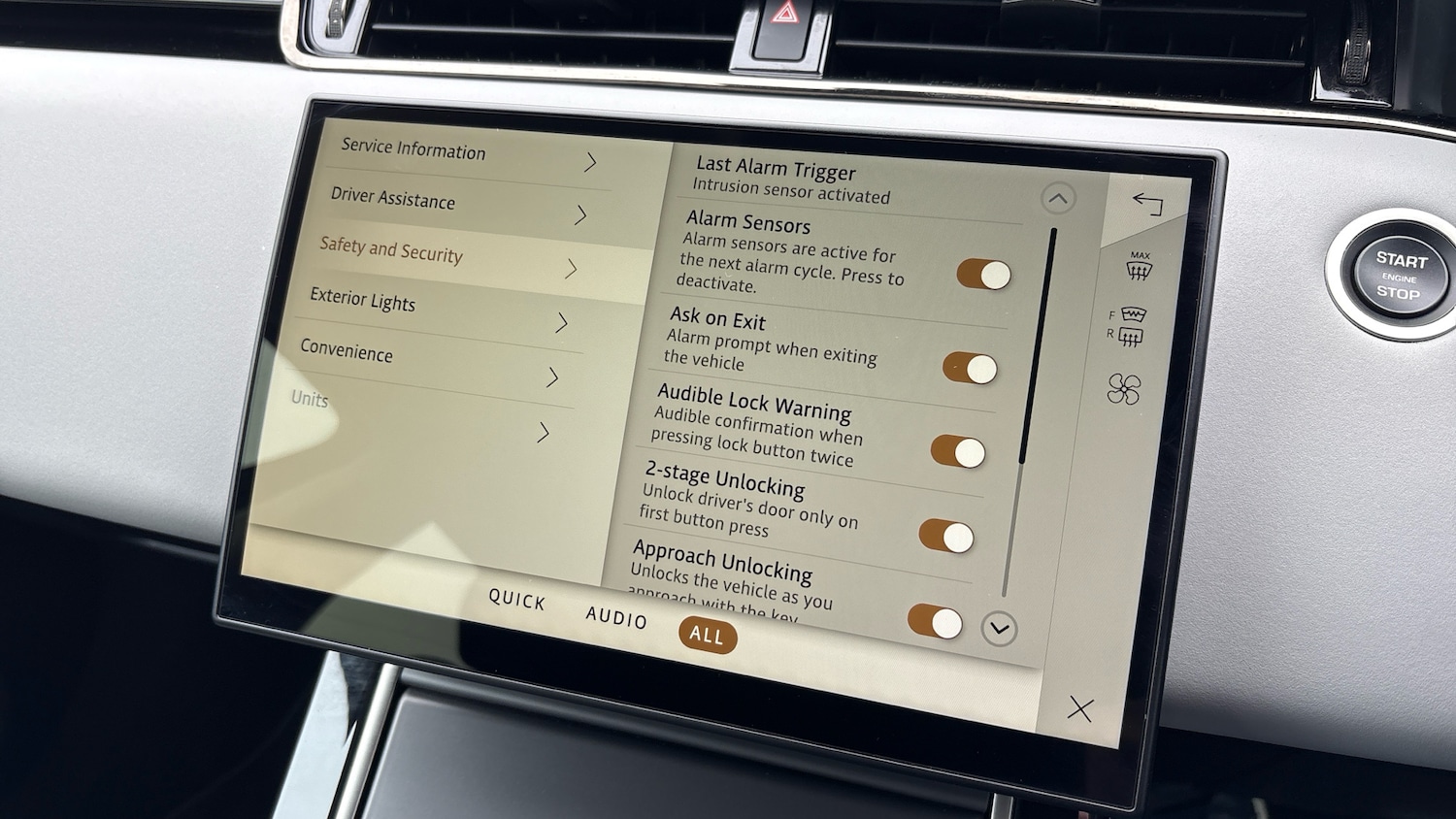 Used Land Rover Range Rover Evoque 2023 for sale - 78180179: Photo 39