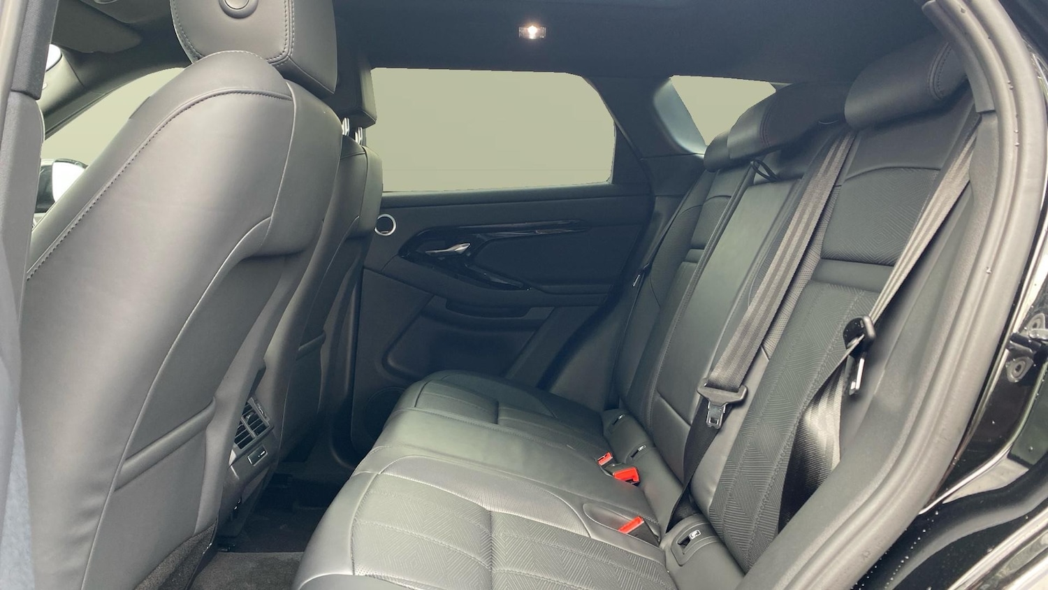 Used Land Rover Range Rover Evoque 2025 for sale - 76480261: Photo 4