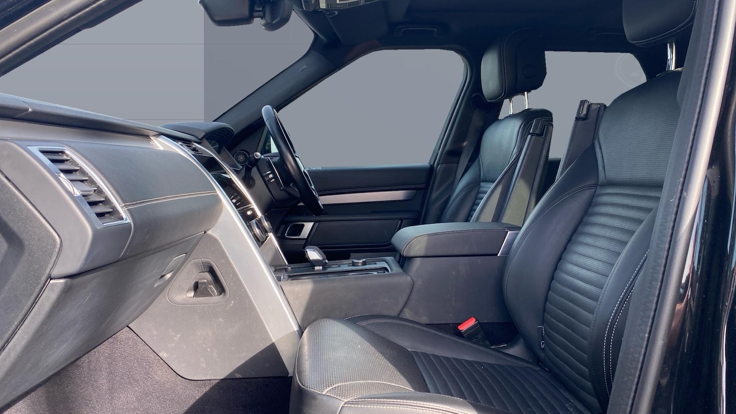 Used Land Rover Discovery 2023 for sale - 77530184: Photo 3