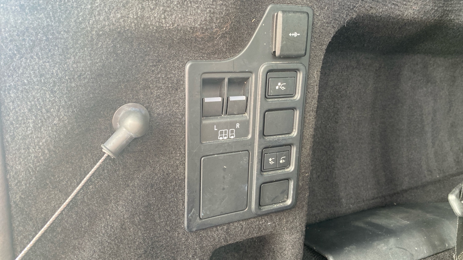 Used Land Rover Discovery 2023 for sale - 77530184: Photo 38