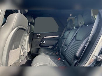 Used Land Rover Discovery 2023 for sale - 77530184: Photo