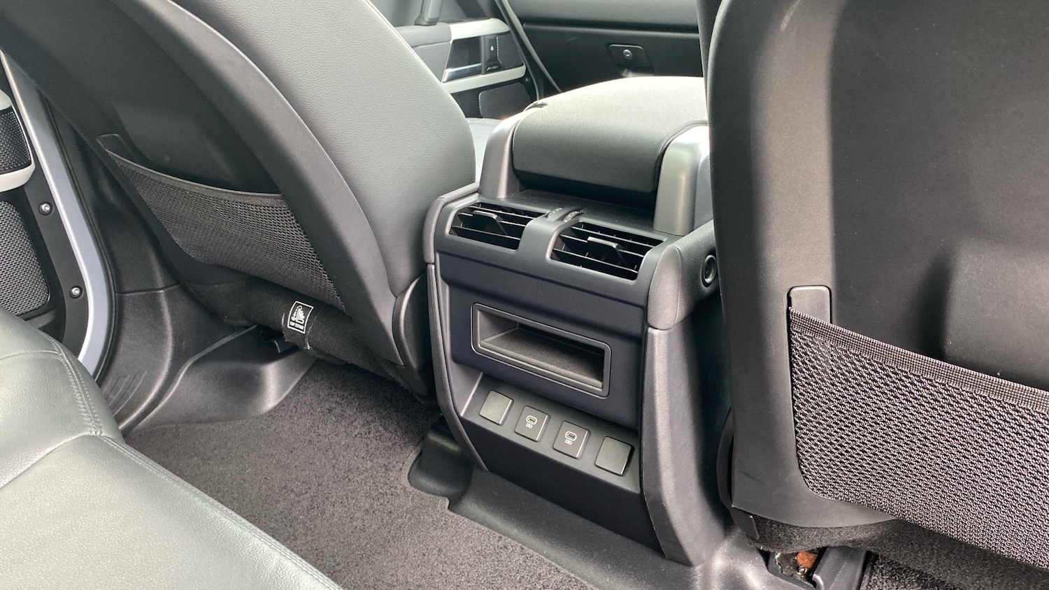 Used Land Rover Defender 2022 for sale - 76566185: Photo 18