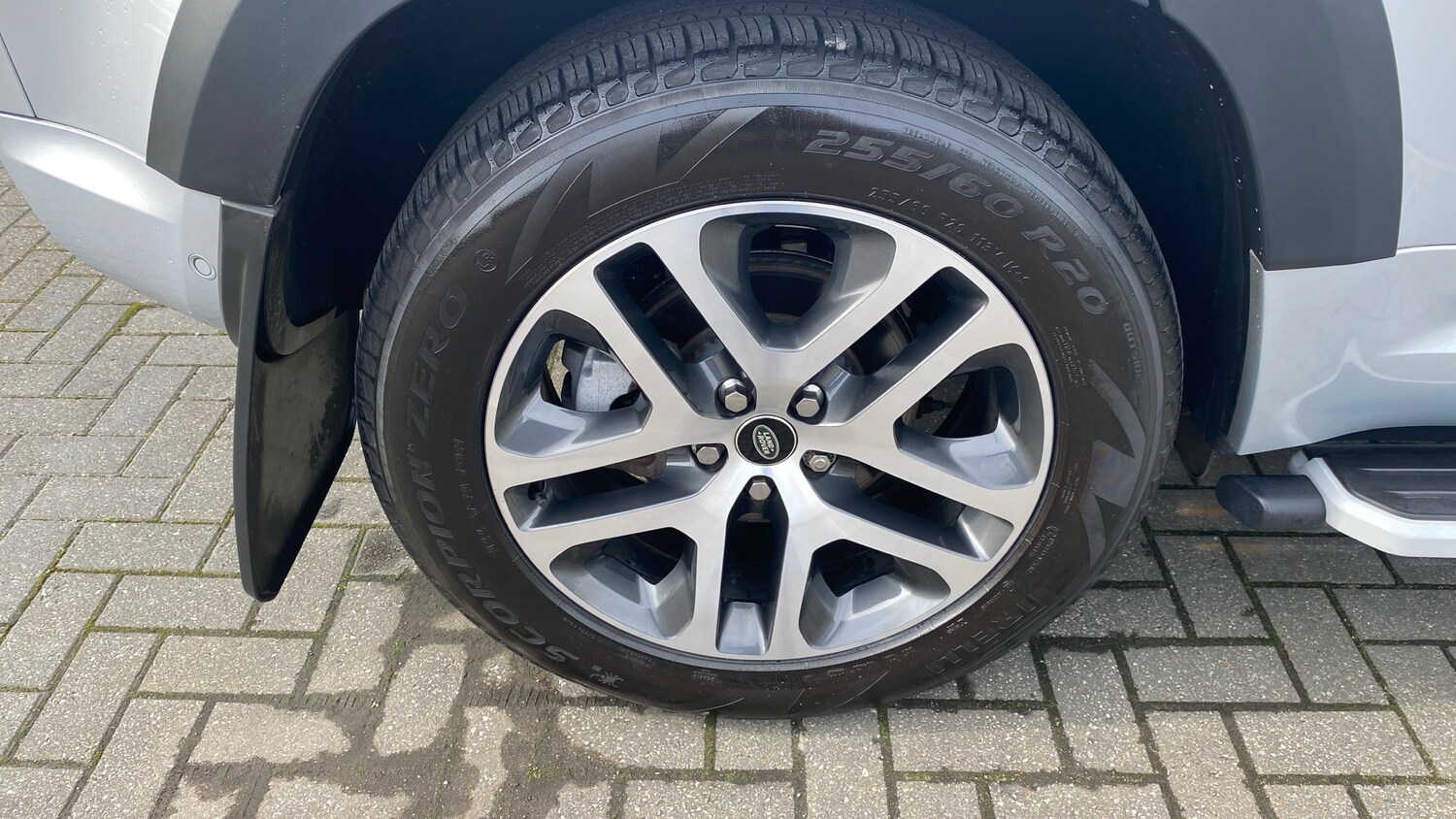 Used Land Rover Defender 2022 for sale - 76566185: Photo 24