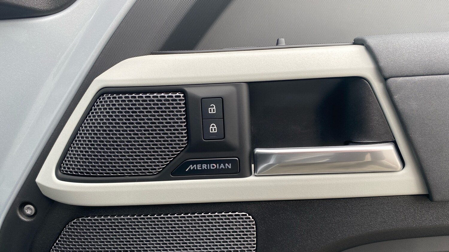 Used Land Rover Defender 2022 for sale - 76566185: Photo 51