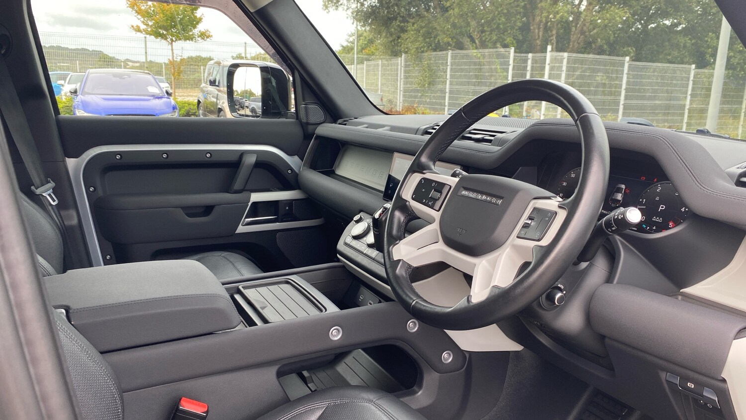 Used Land Rover Defender 2022 for sale - 76566185: Photo 54