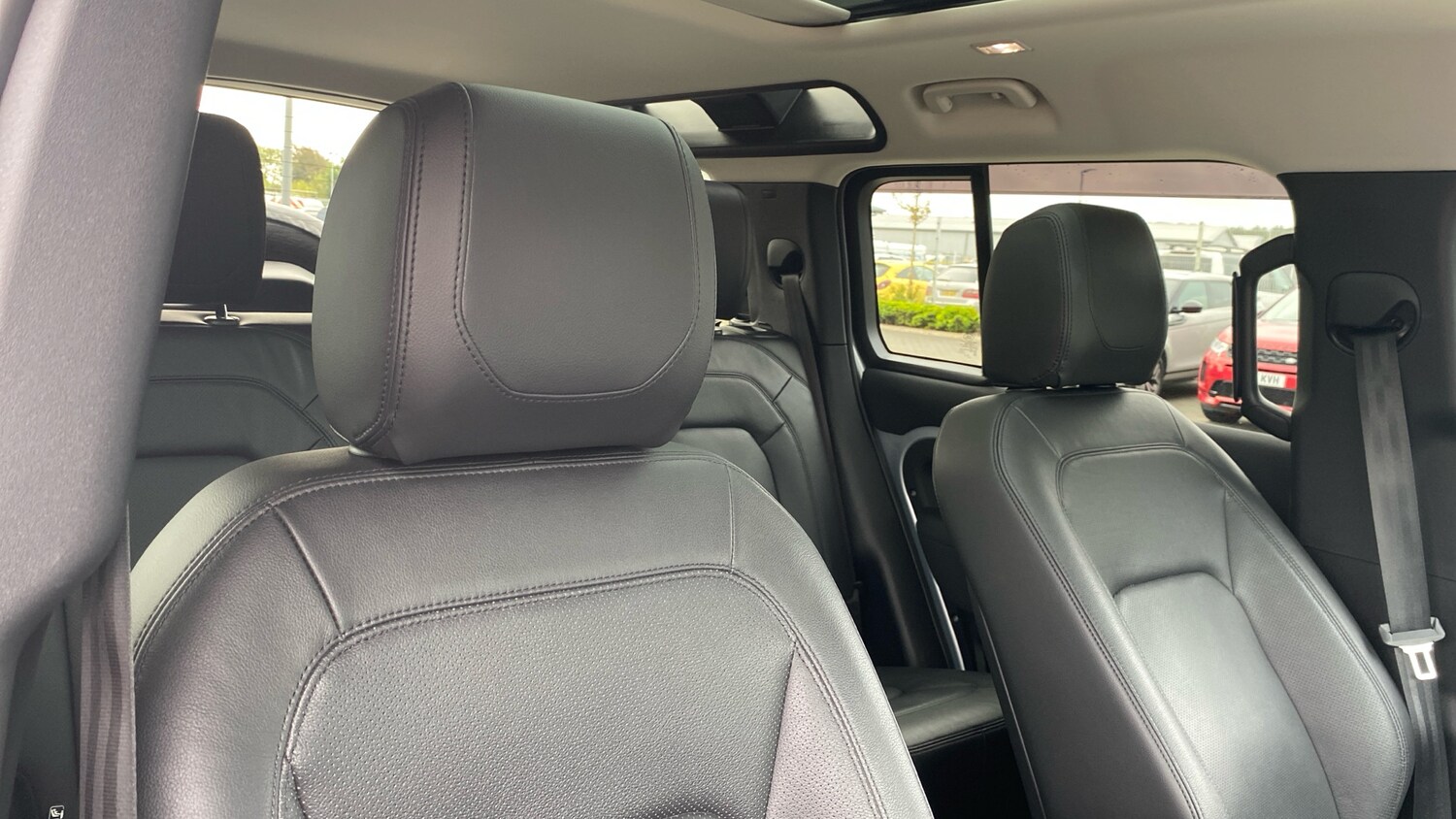 Used Land Rover Defender 2022 for sale - 76566185: Photo 55