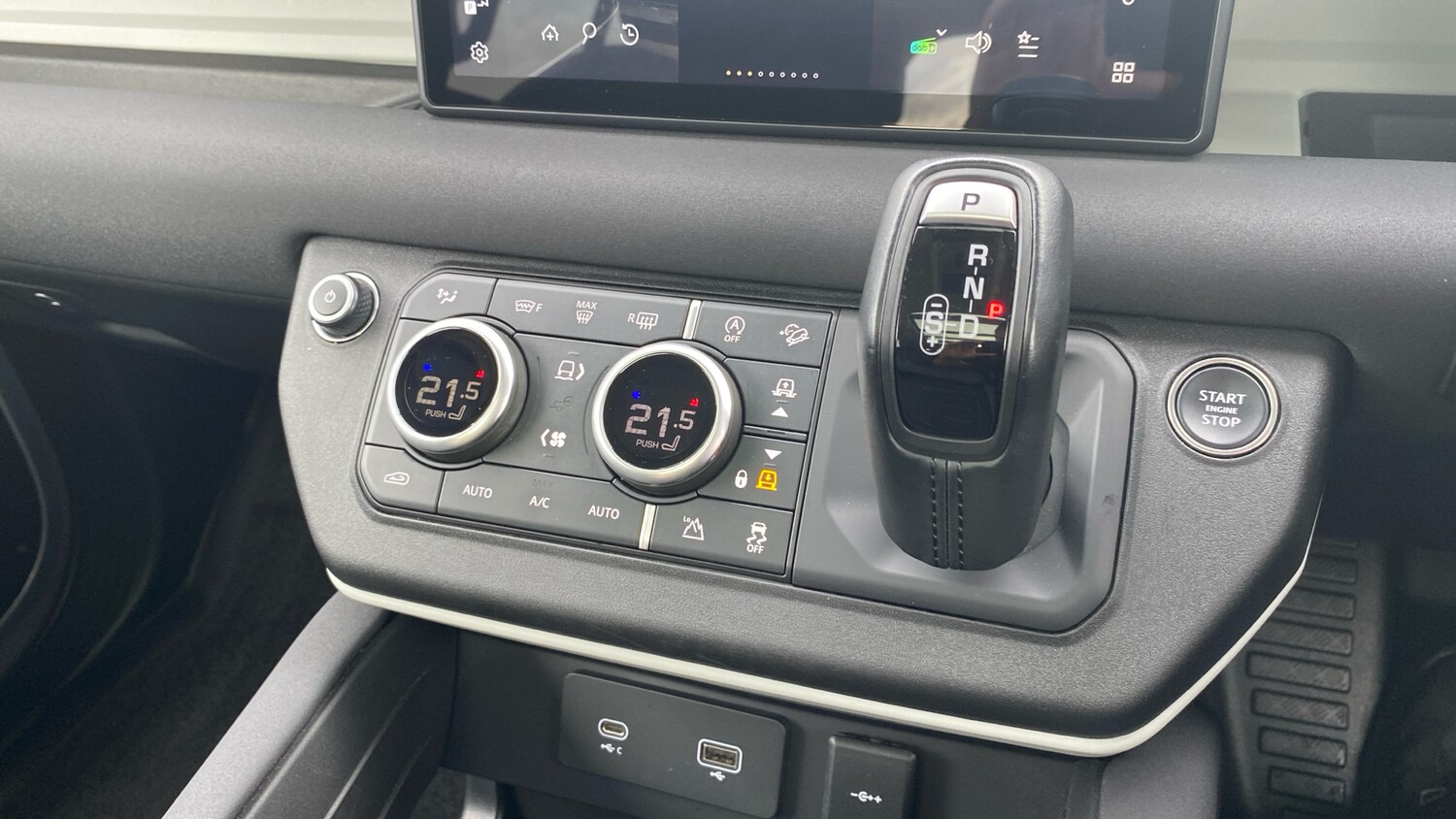 Used Land Rover Defender 2022 for sale - 76566185: Photo 62