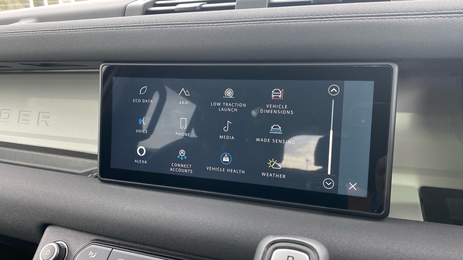 Used Land Rover Defender 2022 for sale - 76566185: Photo 64