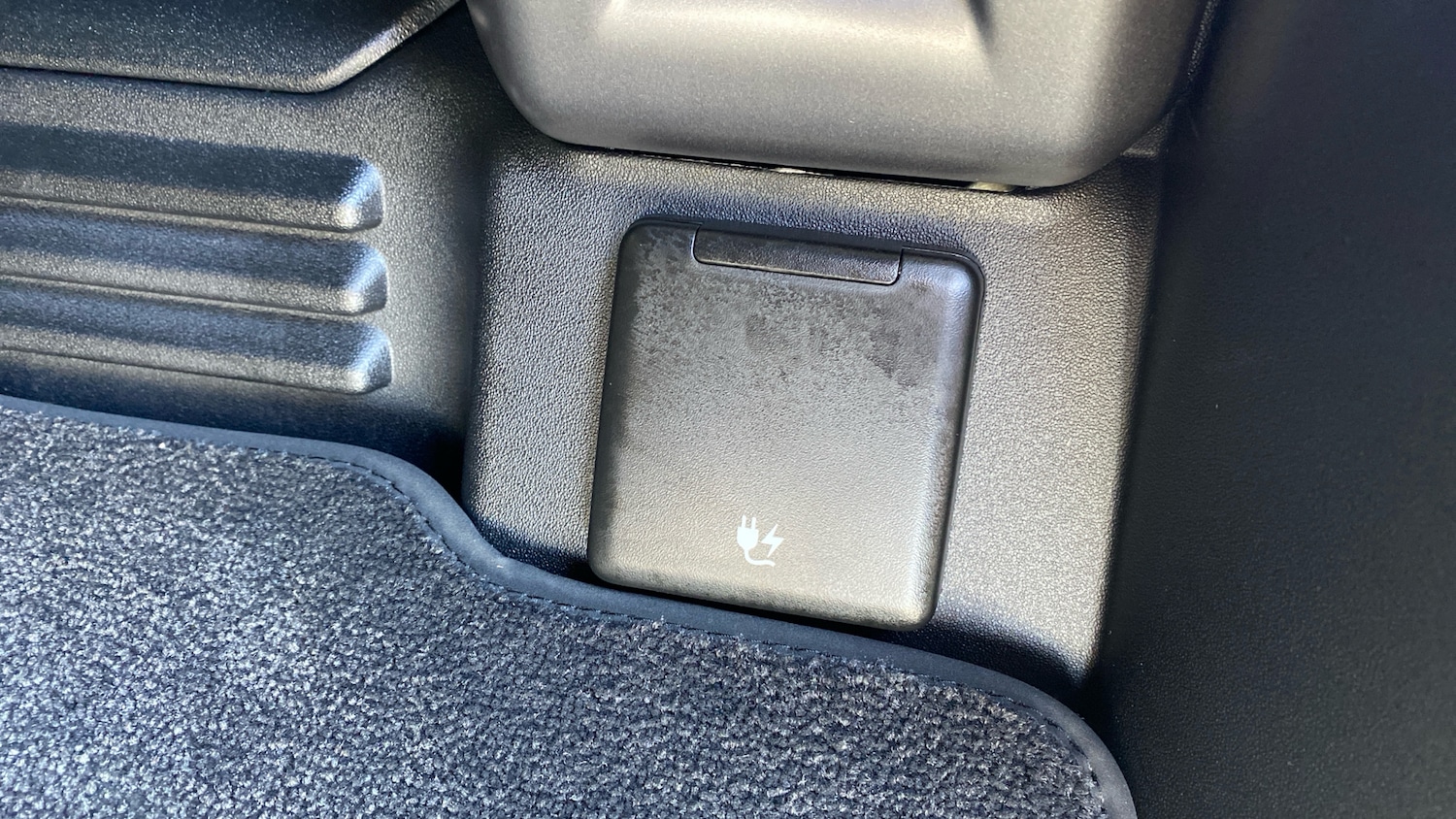 Used Land Rover Defender 2026 for sale - 77807002: Photo 44