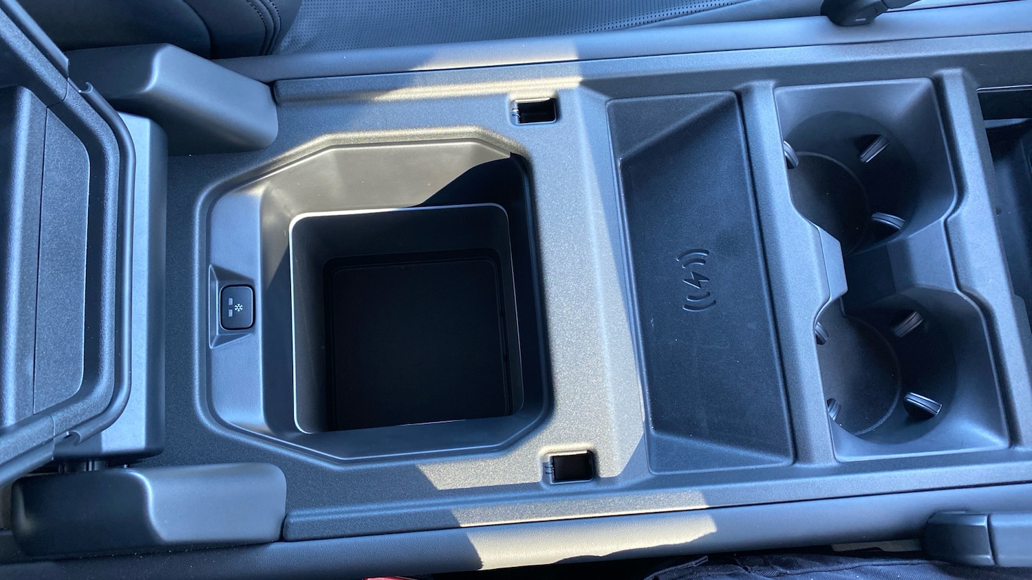 Used Land Rover Defender 2026 for sale - 77807002: Photo 64