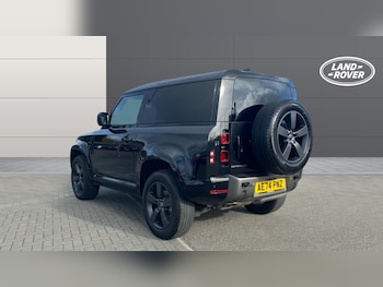 Used Land Rover Defender 2024 for sale - 78314066: Photo