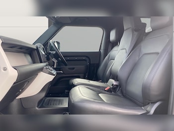 Used Land Rover Defender 2024 for sale - 78314066: Photo