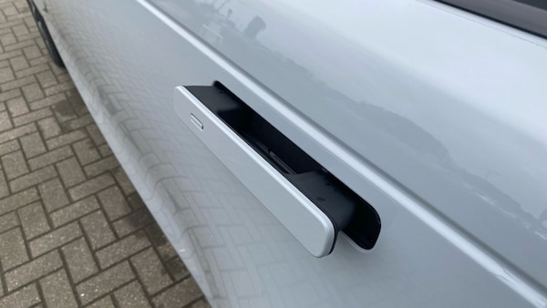Used Land Rover Range Rover Velar 2025 for sale - 75829786: Photo 24