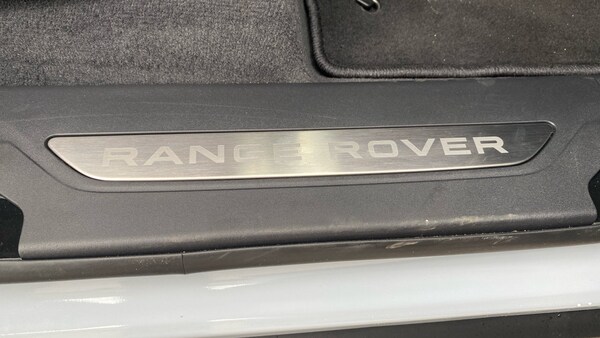 Used Land Rover Range Rover Velar 2025 for sale - 75829786: Photo 51
