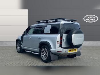 Used Land Rover Defender 2022 for sale - 76045899: Photo 2
