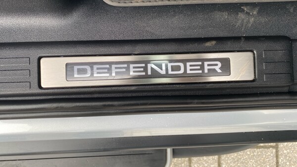 Used Land Rover Defender 2022 for sale - 76045899: Photo 52