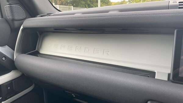 Used Land Rover Defender 2022 for sale - 76045899: Photo 68
