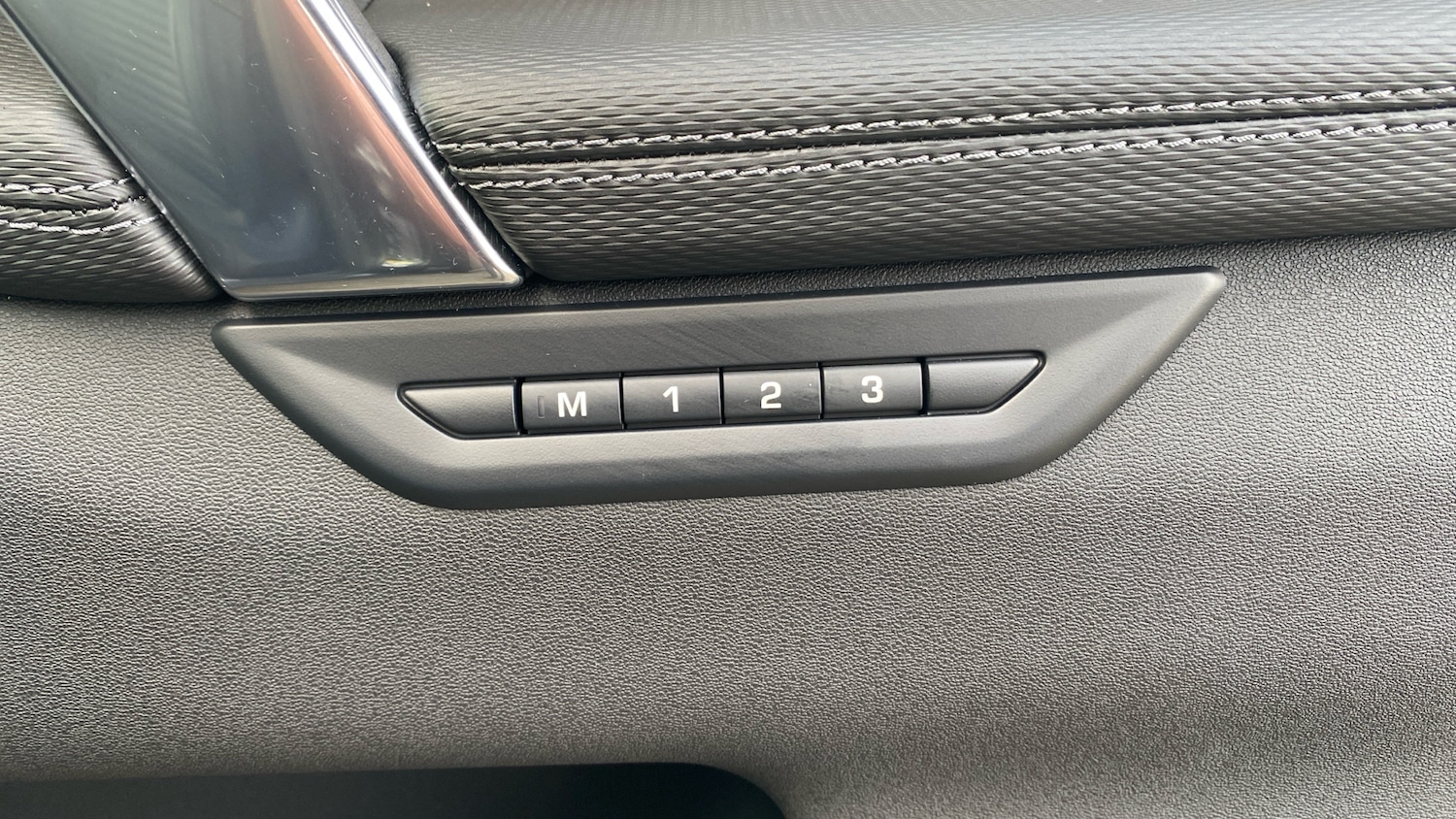 Used Land Rover Discovery Sport 2025 for sale - 77195637: Photo 46