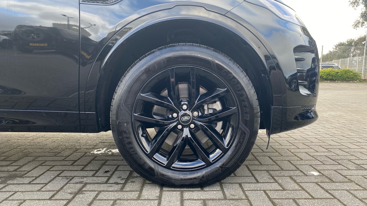 Used Land Rover Discovery Sport 2025 for sale - 77195637: Photo 8