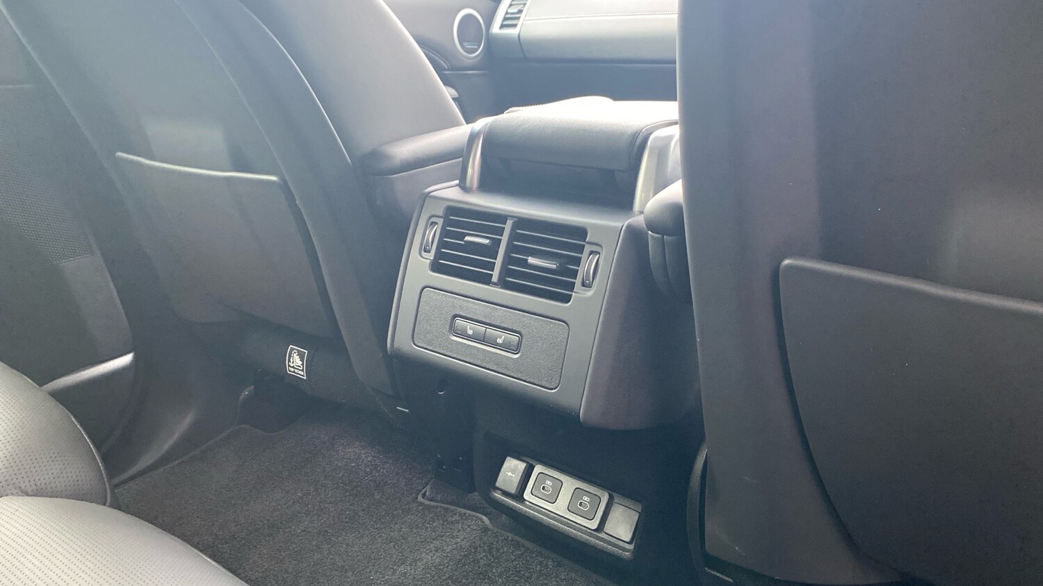 Used Land Rover Discovery 2025 for sale - 76555638: Photo 18