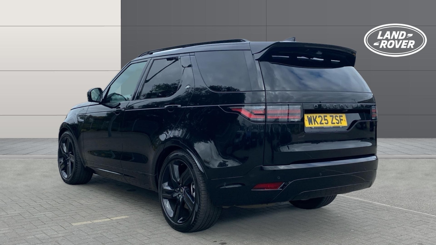 Used Land Rover Discovery 2025 for sale - 76555638: Photo 2