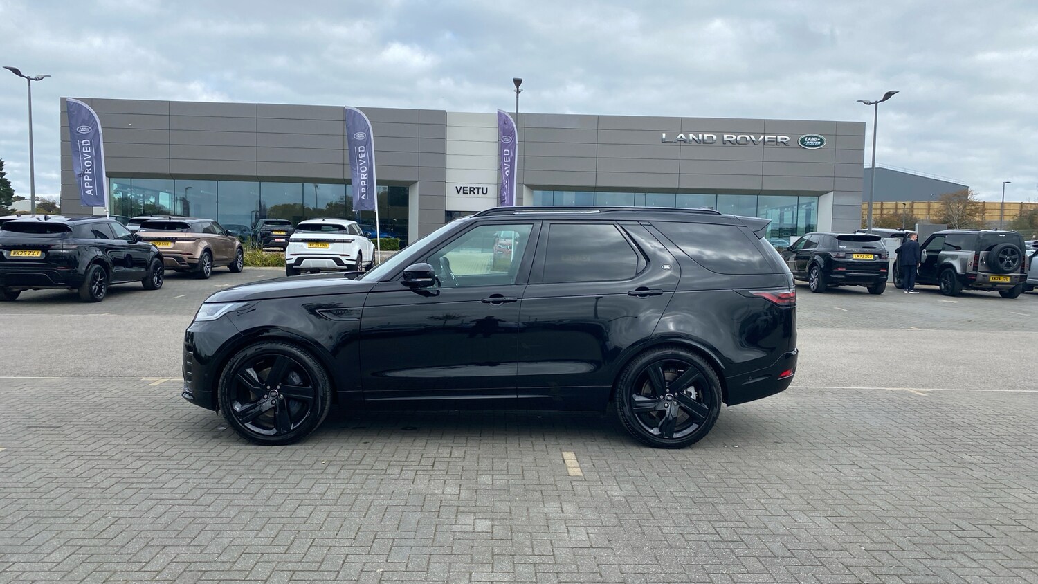 Used Land Rover Discovery 2025 for sale - 76555638: Photo 21