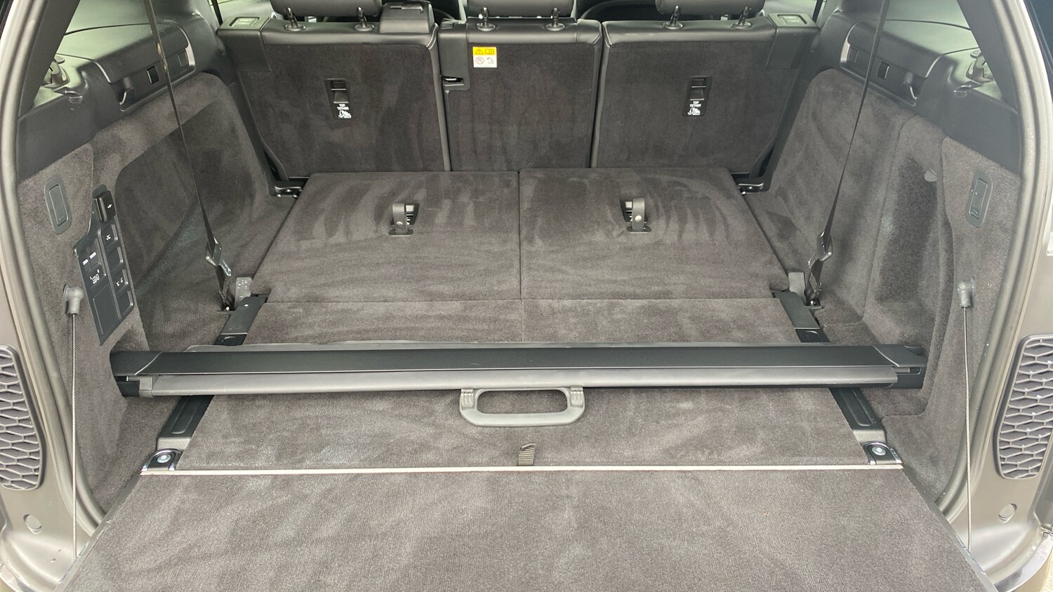 Used Land Rover Discovery 2025 for sale - 76555638: Photo 36