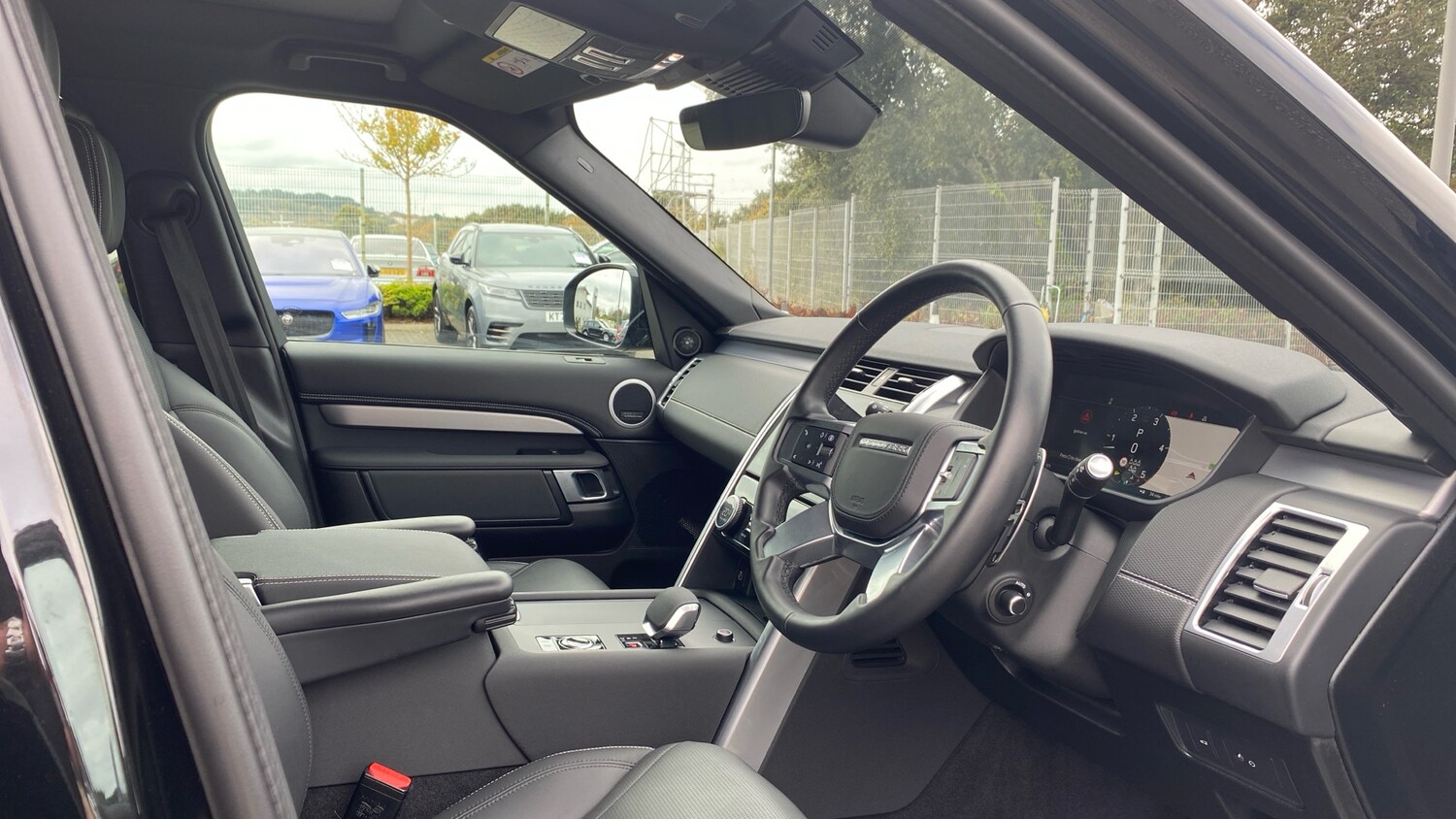 Used Land Rover Discovery 2025 for sale - 76555638: Photo 48