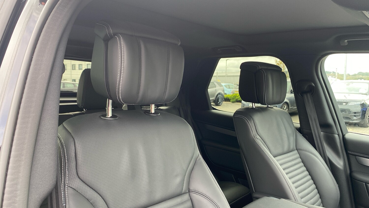 Used Land Rover Discovery 2025 for sale - 76555638: Photo 49