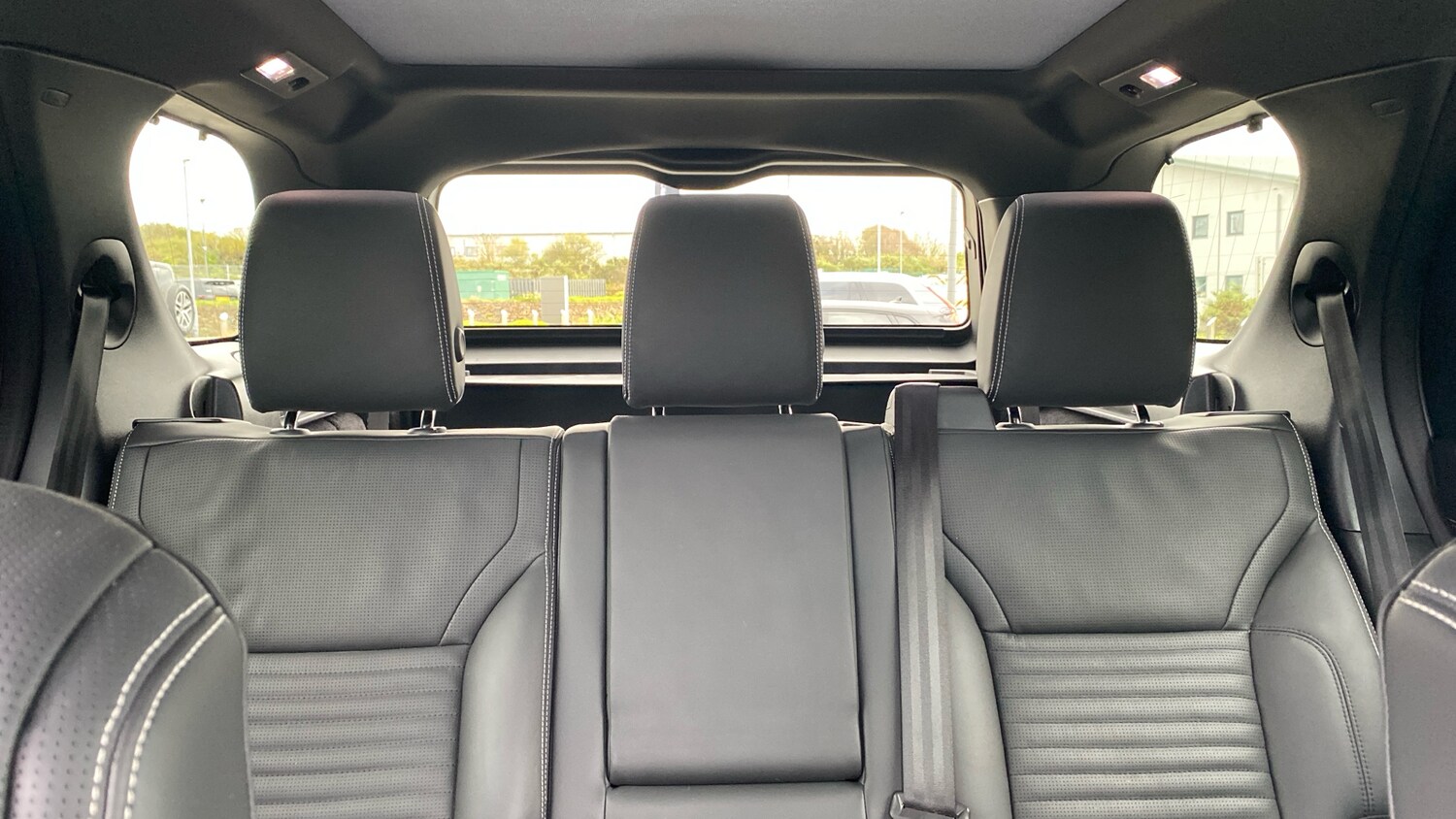 Used Land Rover Discovery 2025 for sale - 76555638: Photo 51