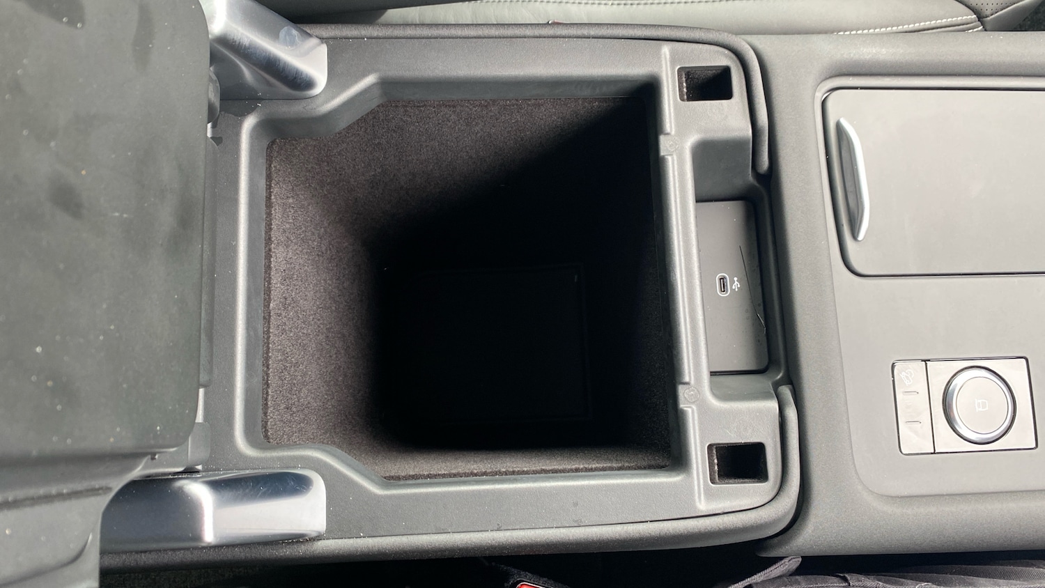 Used Land Rover Discovery 2025 for sale - 76555638: Photo 54