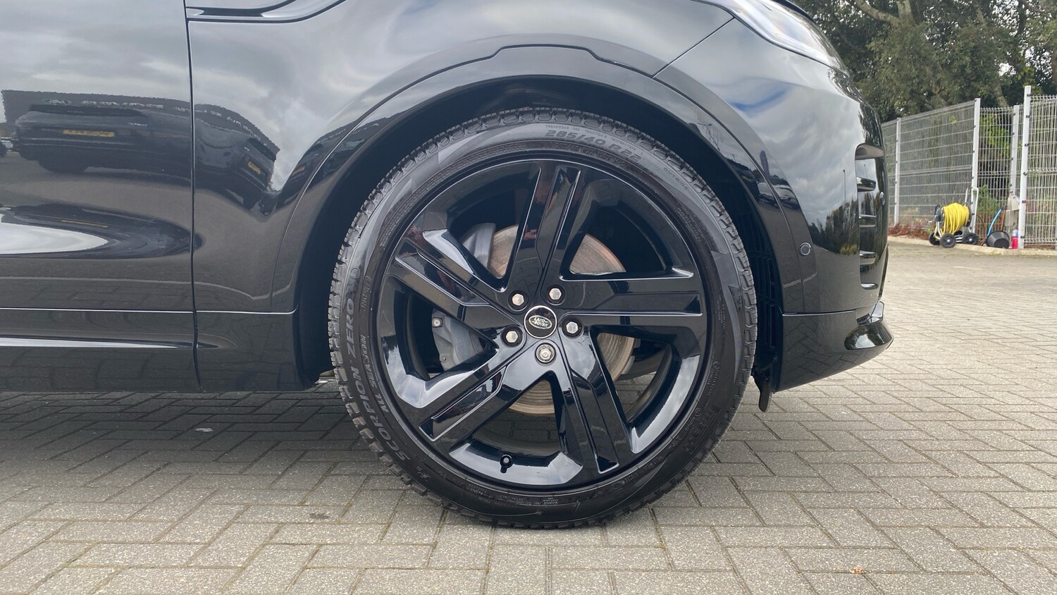 Used Land Rover Discovery 2025 for sale - 76555638: Photo 8