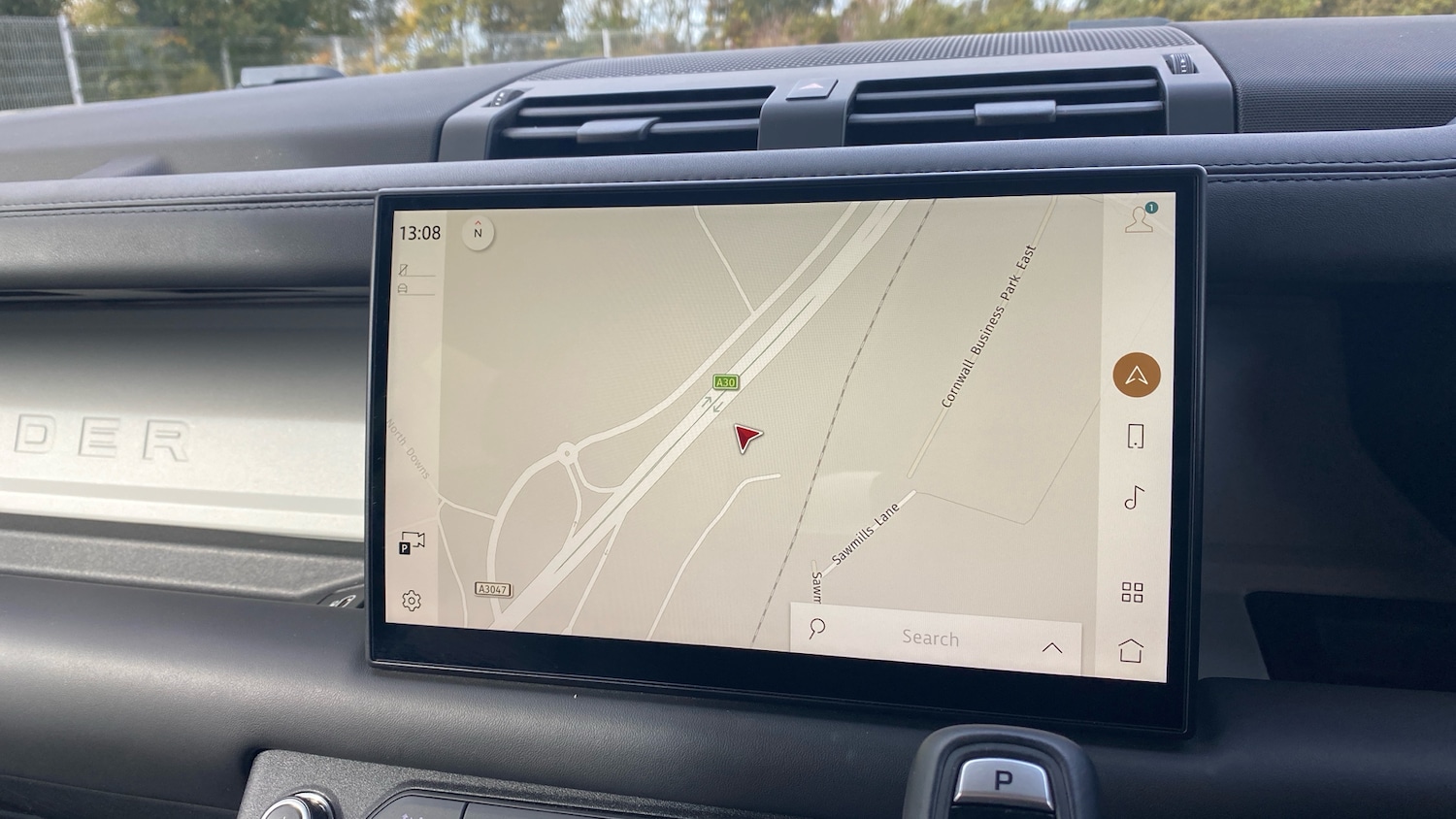 Used Land Rover Defender 2022 for sale - 76412403: Photo 11