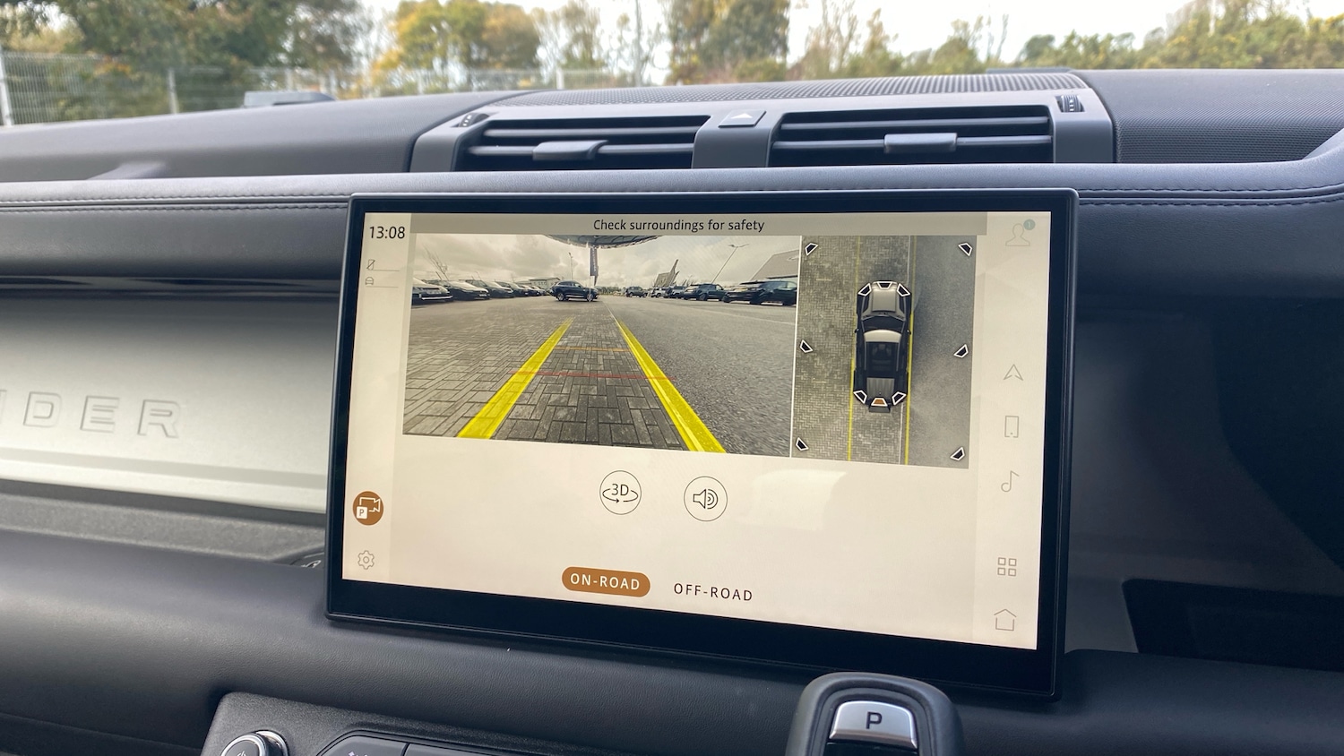 Used Land Rover Defender 2022 for sale - 76412403: Photo 12