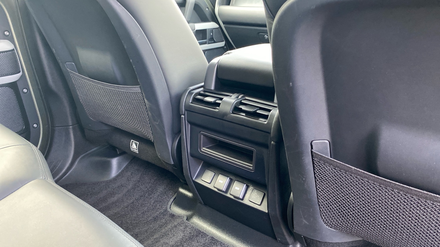 Used Land Rover Defender 2022 for sale - 76412403: Photo 18