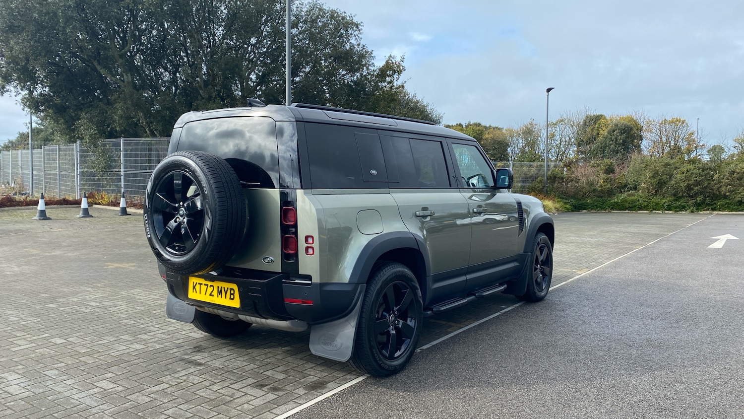 Used Land Rover Defender 2022 for sale - 76412403: Photo 22