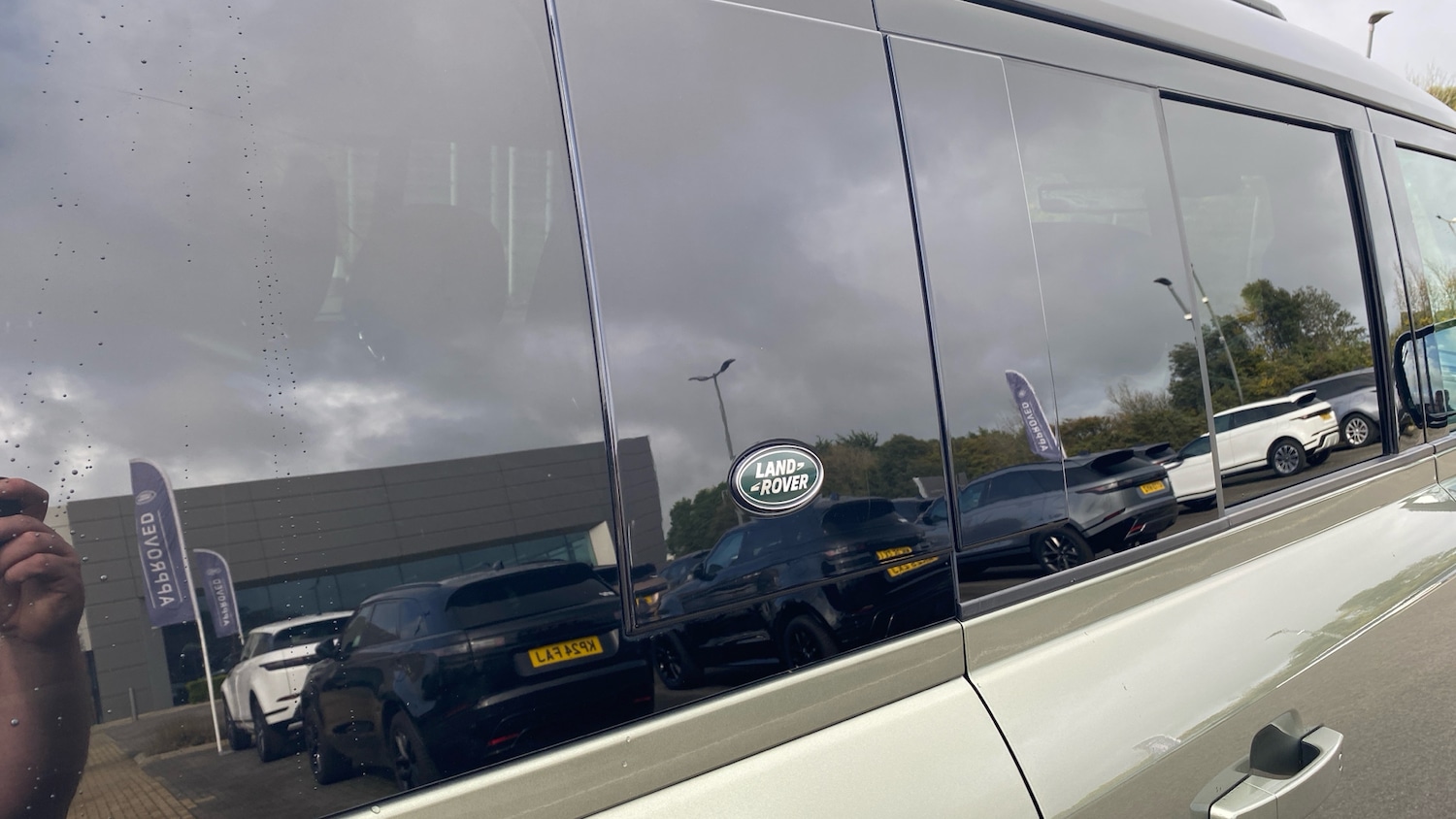 Used Land Rover Defender 2022 for sale - 76412403: Photo 25