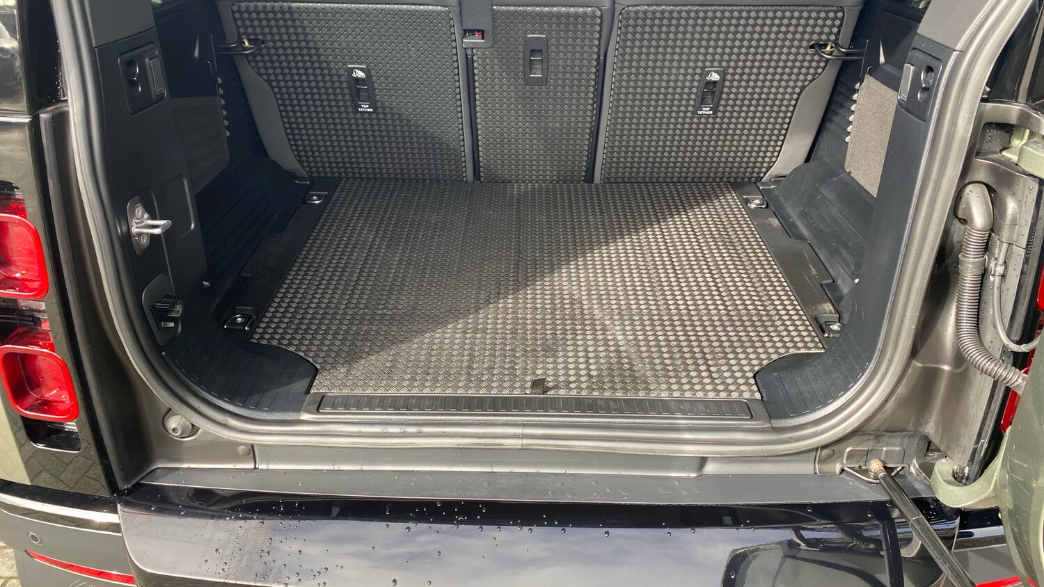 Used Land Rover Defender 2022 for sale - 76412403: Photo 40