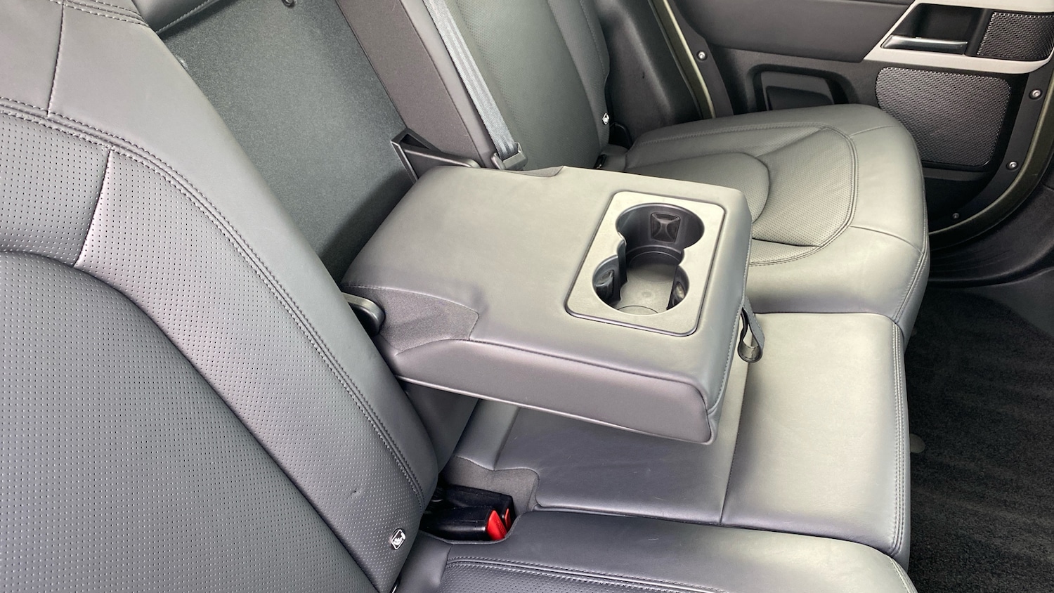 Used Land Rover Defender 2022 for sale - 76412403: Photo 46