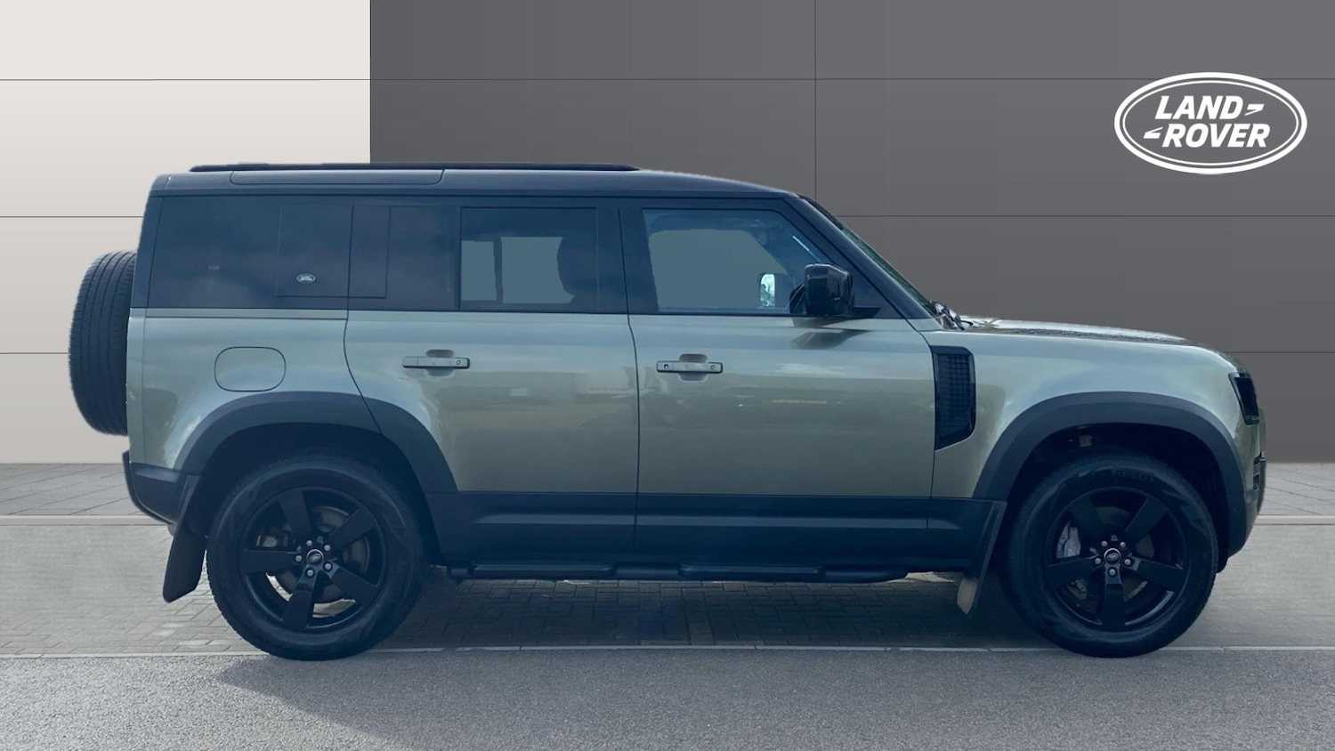 Used Land Rover Defender 2022 for sale - 76412403: Photo 5