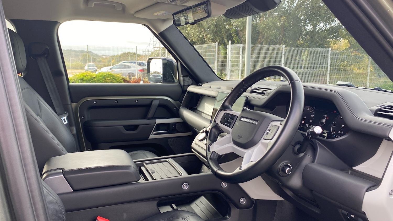 Used Land Rover Defender 2022 for sale - 76412403: Photo 52