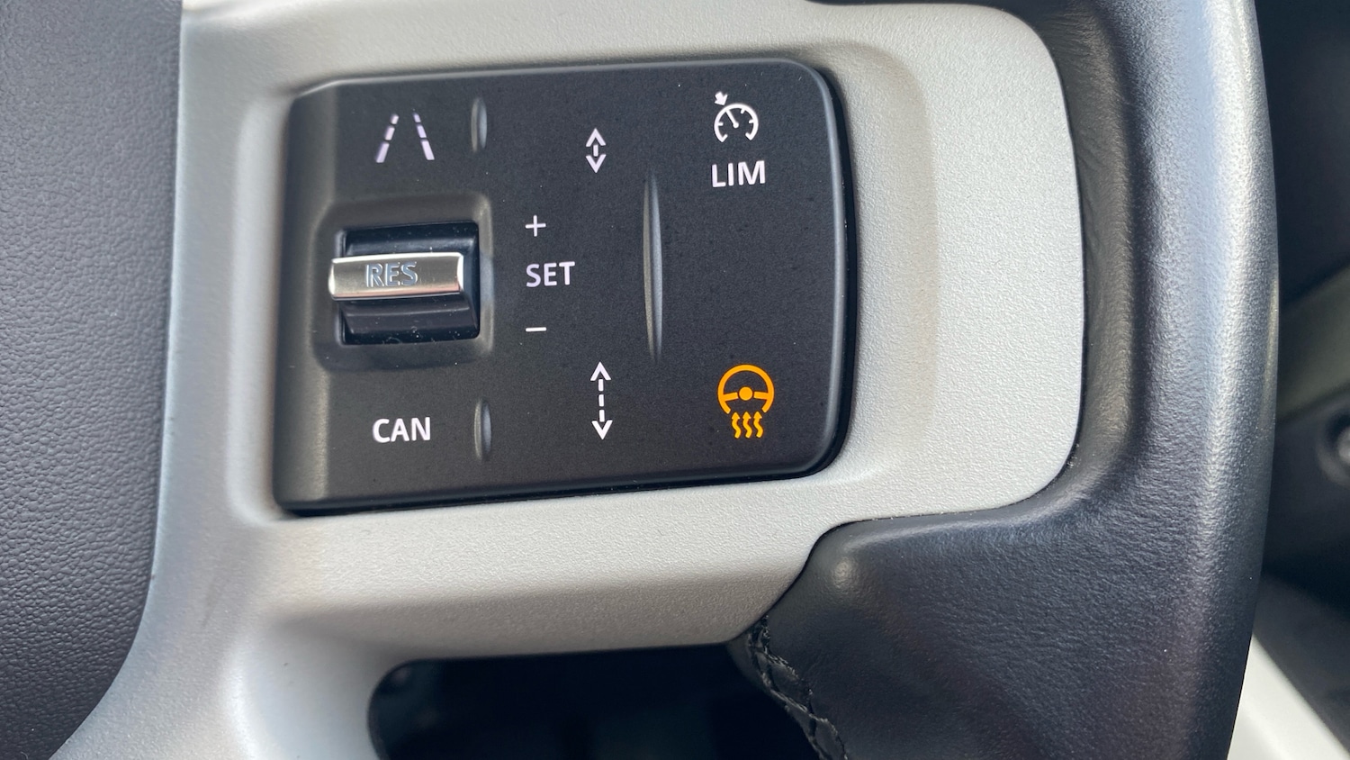 Used Land Rover Defender 2022 for sale - 76412403: Photo 57