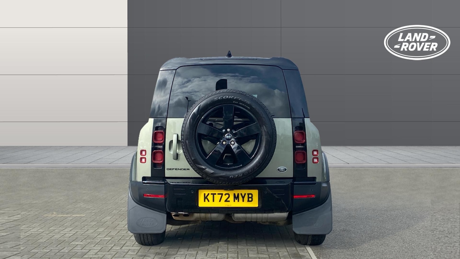 Used Land Rover Defender 2022 for sale - 76412403: Photo 6