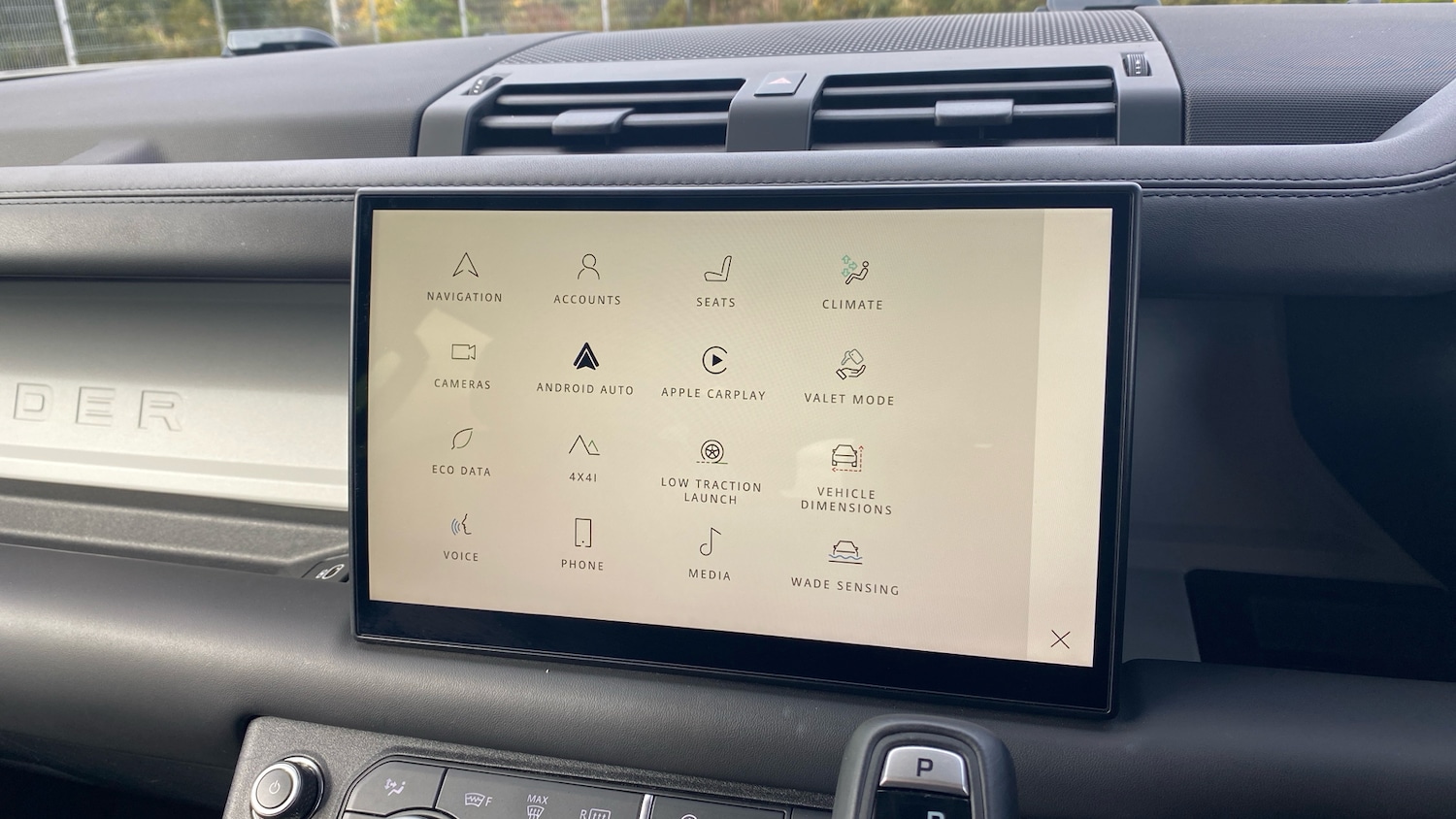 Used Land Rover Defender 2022 for sale - 76412403: Photo 62