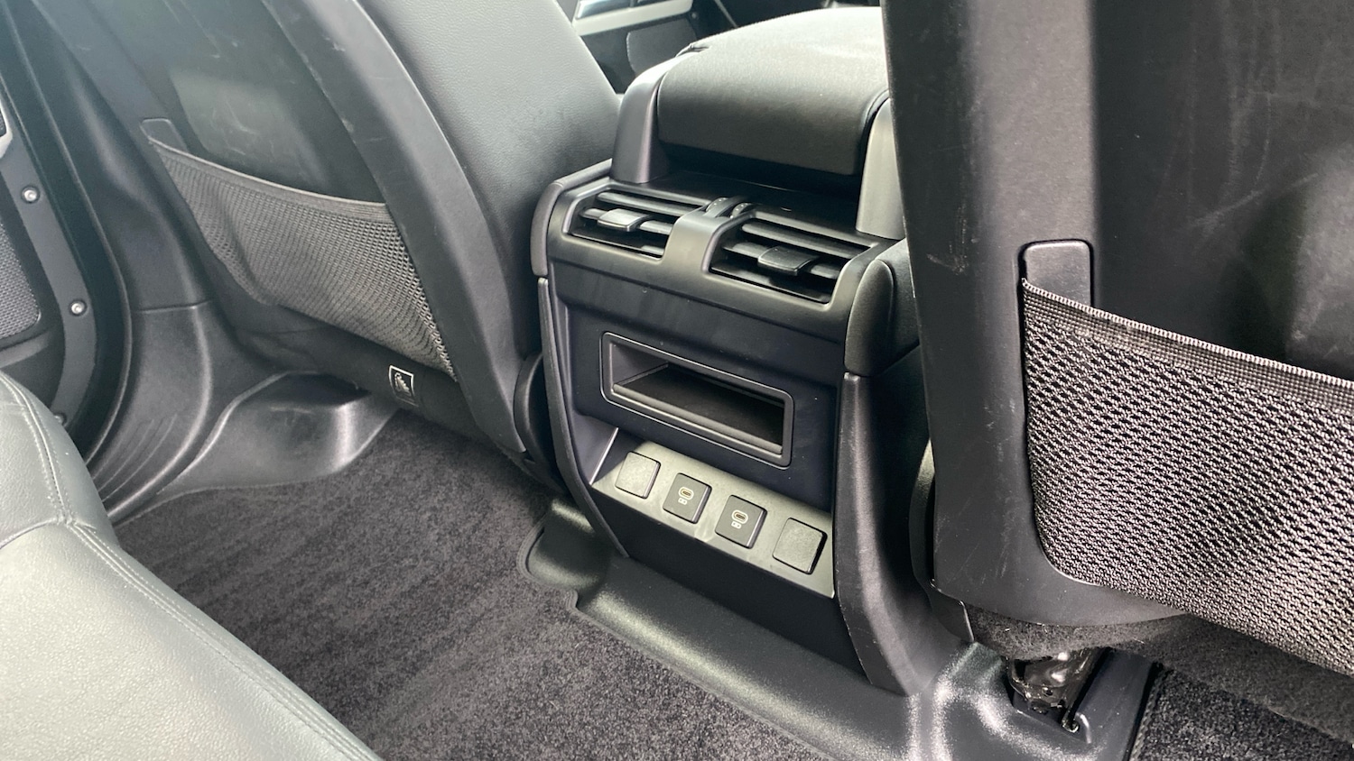 Used Land Rover Defender 2022 for sale - 77271235: Photo 18