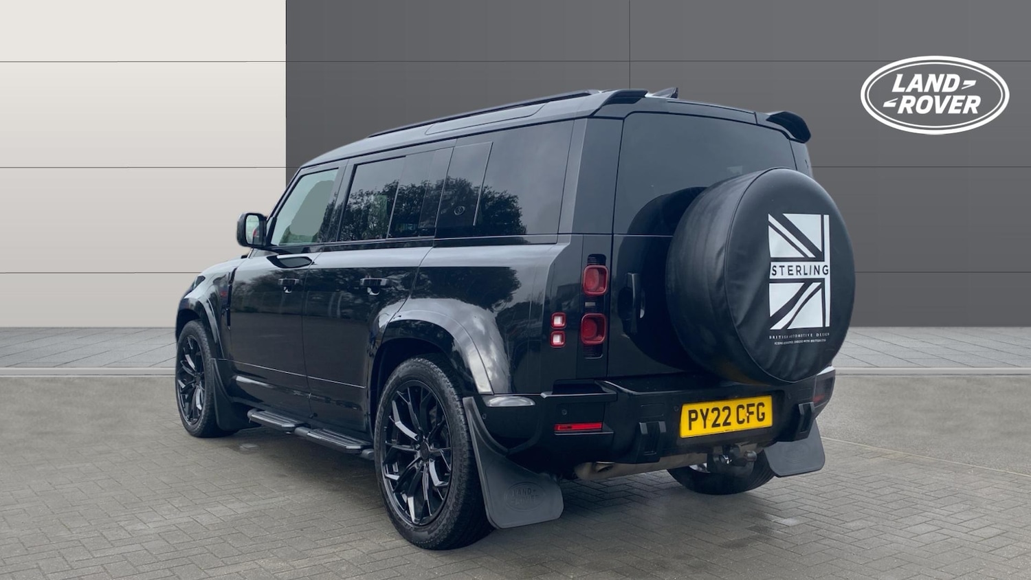 Used Land Rover Defender 2022 for sale - 77271235: Photo 2