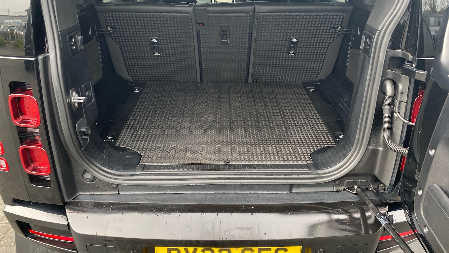 Used Land Rover Defender 2022 for sale - 77271235: Photo 38