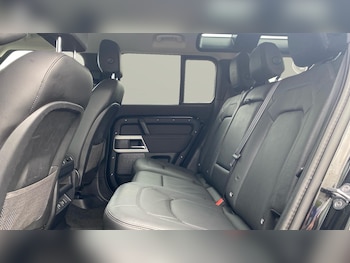 Used Land Rover Defender 2022 for sale - 77271235: Photo