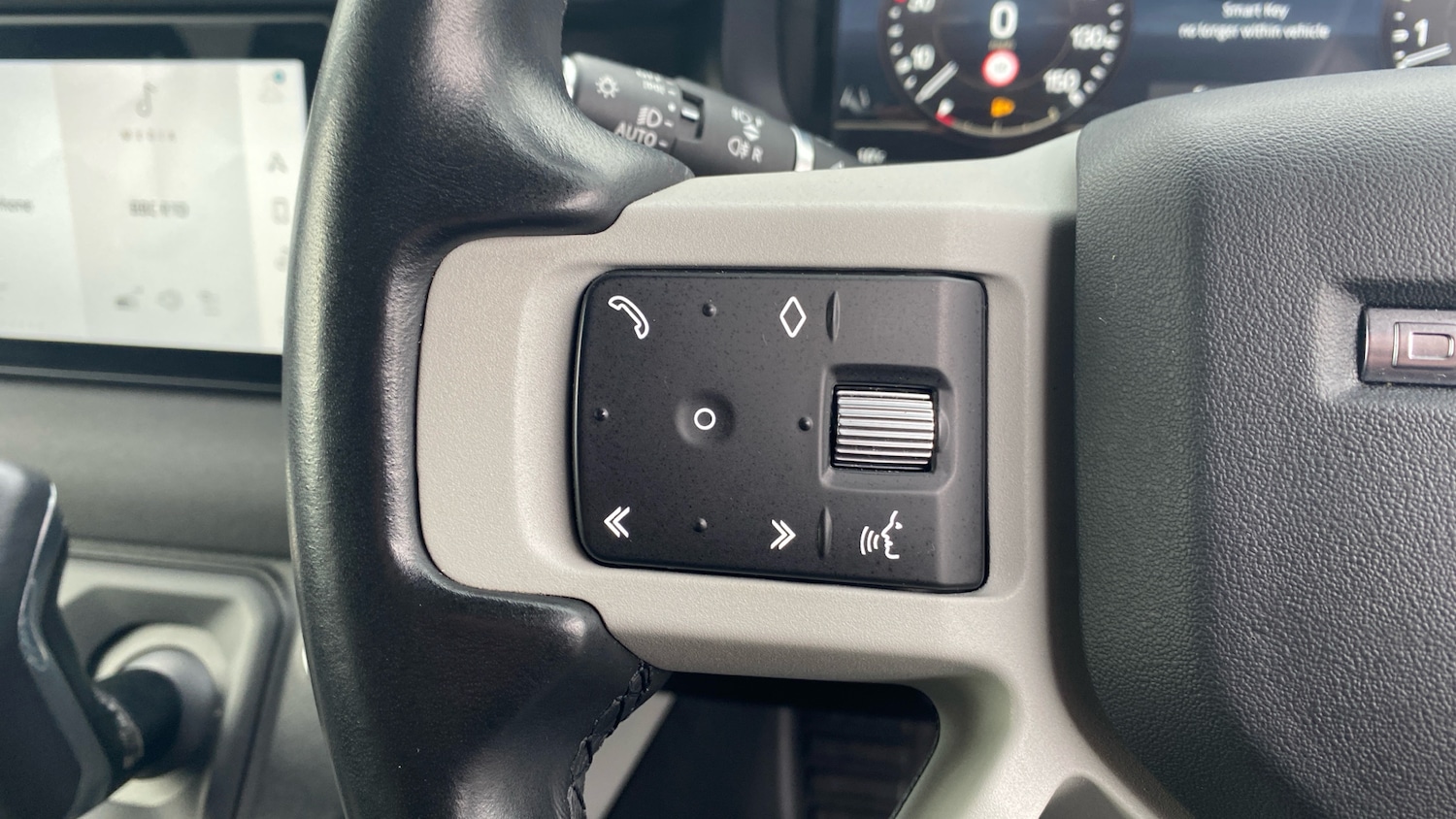 Used Land Rover Defender 2022 for sale - 77271235: Photo 55